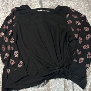 Torrid Black Long Sleeve sweatshirt with leopard Skull Design